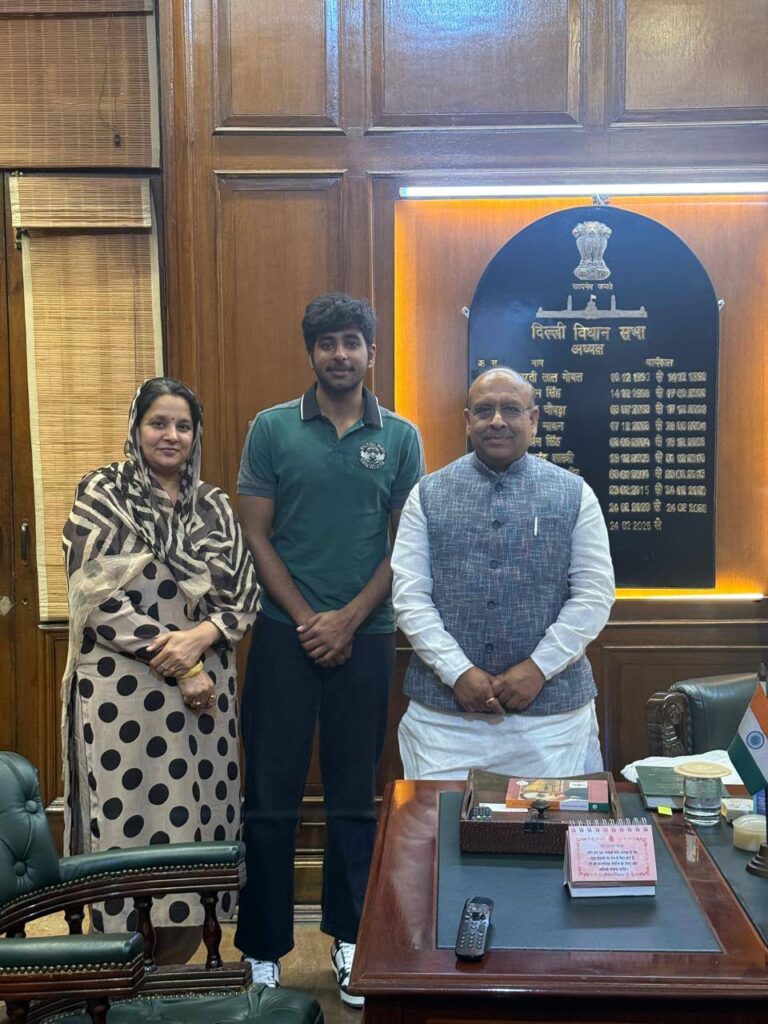 Today, I paid courtesy visit to Hon'ble Chief Minister Smt. Rekha Gupta and Speaker of Assembly Mr. Vijender Gupta ji.
