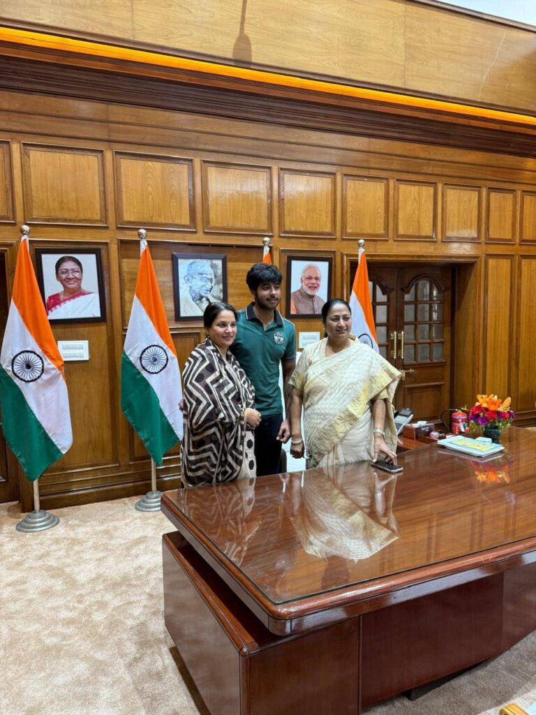 Today, I paid courtesy visit to Hon'ble Chief Minister Smt. Rekha Gupta and Speaker of Assembly Mr. Vijender Gupta ji.